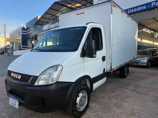 Carro Iveco Daily Chassi 2019 35S14 2p (dies.)(E5)