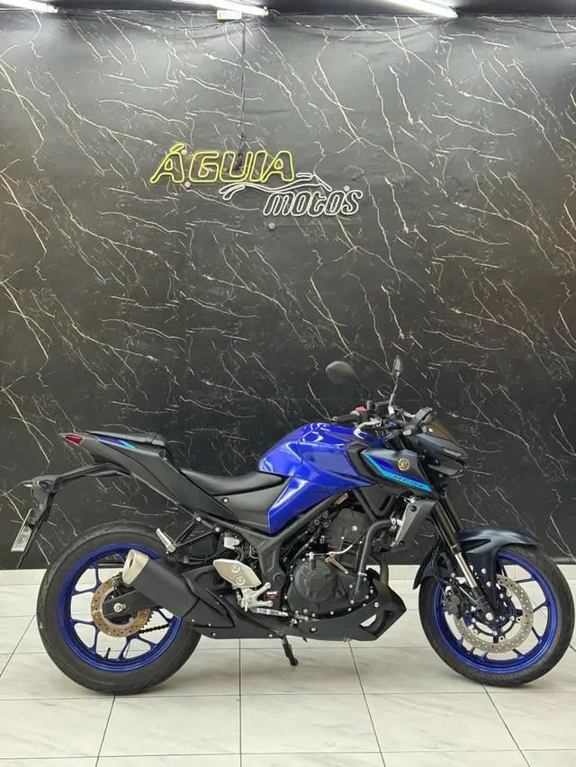 Carro Yamaha MT-03 2025 ABS