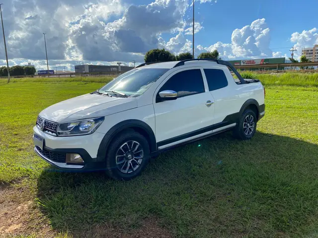 Carro Volkswagen Saveiro 2017 Cross 1.6 16v MSI CD (Flex)