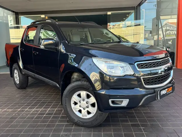 Carro Chevrolet S10 Cabine Dupla 2016 S10 2.8 CTDI LT 4WD (Cabine Dupla)