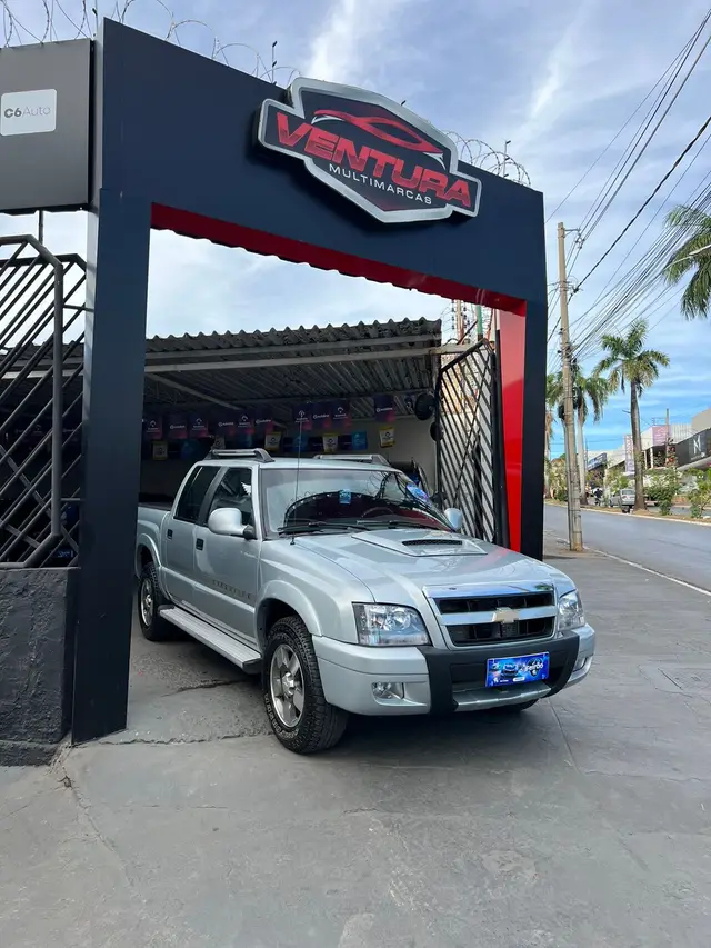 Carro Chevrolet S10 Cabine Dupla 2010 S10 Executive 4x2 2.4 (Flex) (Cab Dupla)