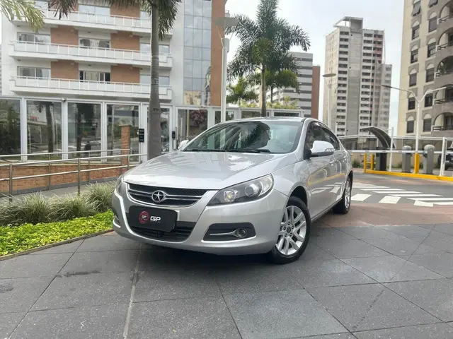 Carro JAC J5 2014 1.5 16V VVT