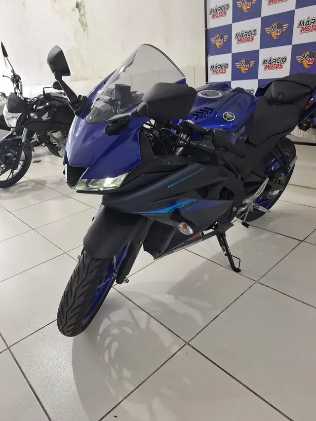 Carro Yamaha YZF R15 2025 ABS