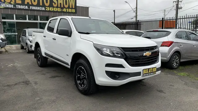 Carro Chevrolet S10 Cabine Simples 2020 S10 2.8 CTDi Chassi Cabine LS 4WD