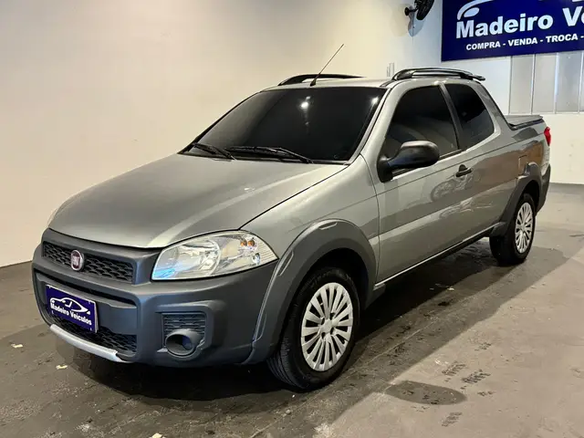 Carro Fiat Strada 2015 Working 1.4 (Flex) (Cabine Dupla)