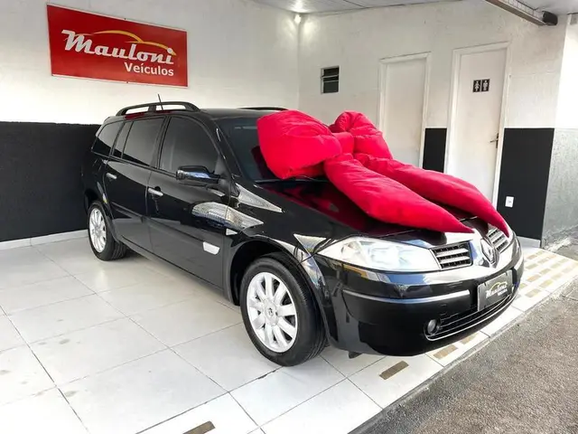Carro Renault Megane Grand Tour 2011 Mégane Grand Tour Dynamique 1.6 16V (flex)