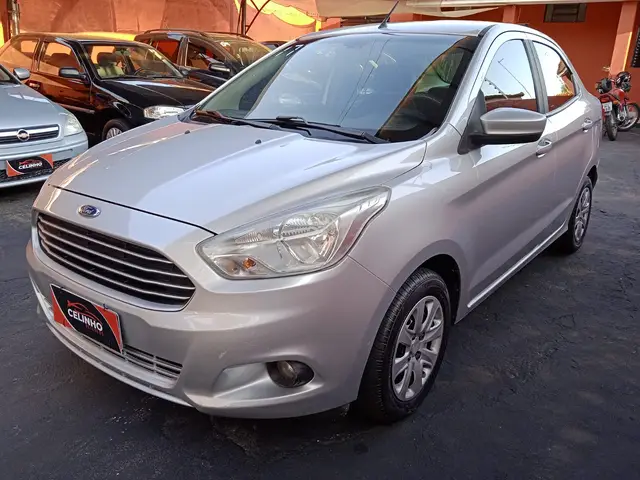Carro Ford Ka Sedan 2017 SE 1.5 16v (Flex)