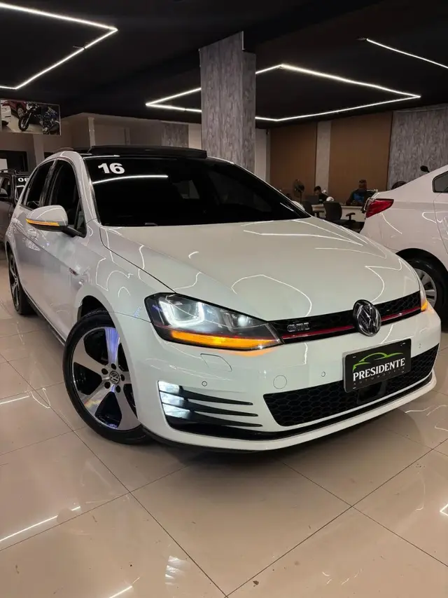 Carro Volkswagen Golf 2016 GTI 2.0 TSi DSG