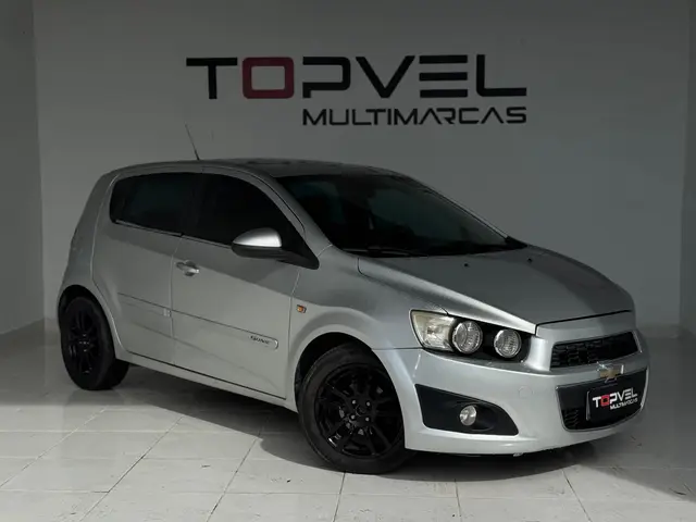 Carro Chevrolet Sonic 2014 Hatch LTZ 1.6 (Aut)