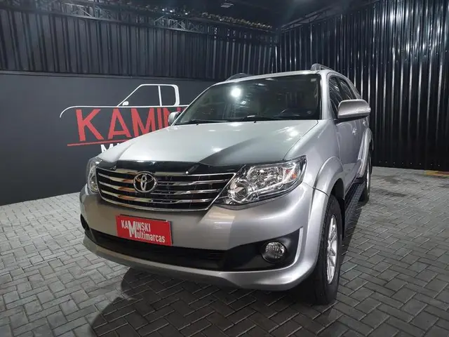 Carro Toyota Hilux Cabine Dupla 2015 Hilux 2.7 SR CD 4x2 (Flex) (Aut)