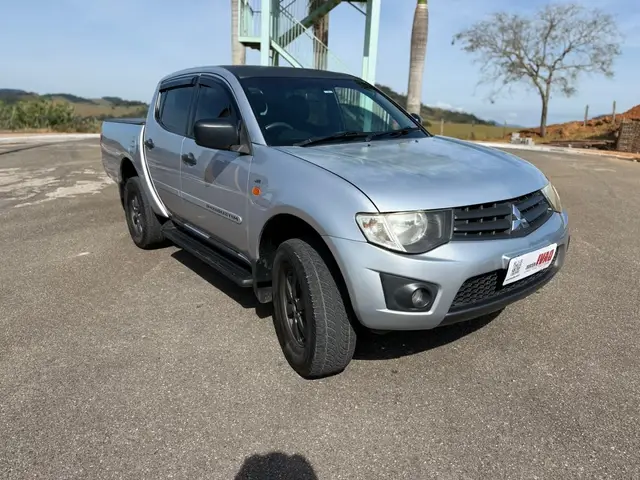 Carro Mitsubishi L200 Triton Sport 2015 3.2 Di-D 4x4 GLX