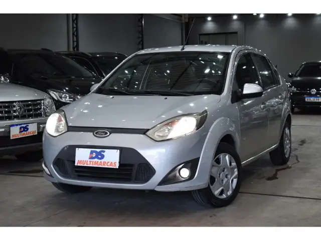Carro Ford Fiesta Sedan 2014 SE 1.6 Rocam (Flex)