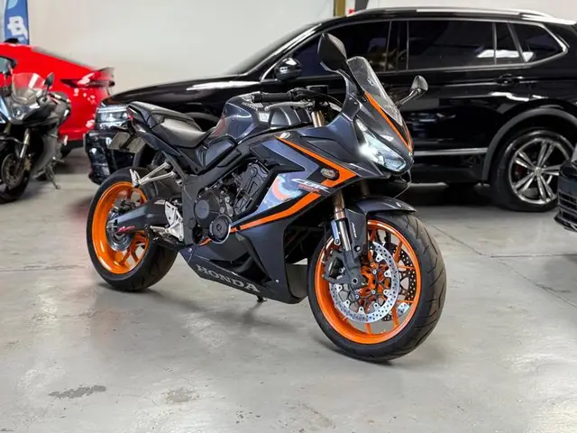 Carro Honda CBR 650R 2021 ABS