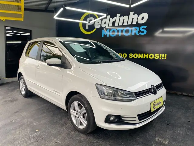 Carro Volkswagen Fox 2016 1.6 MSI Comfortline I-Motion (Flex)