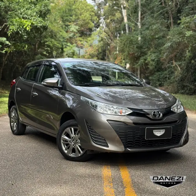 Carro Toyota Yaris 2020 1.5 XL Plus Connect CVT (Flex)
