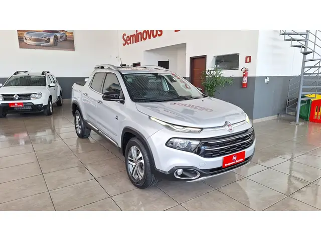 Carro Fiat Toro 2018 Volcano 2.0 diesel AT9 4x4