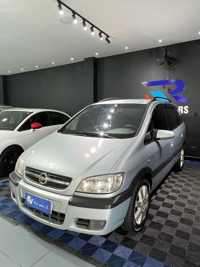 Carro Chevrolet Zafira 2010 Elegance 2.0 (Flex) (Aut)