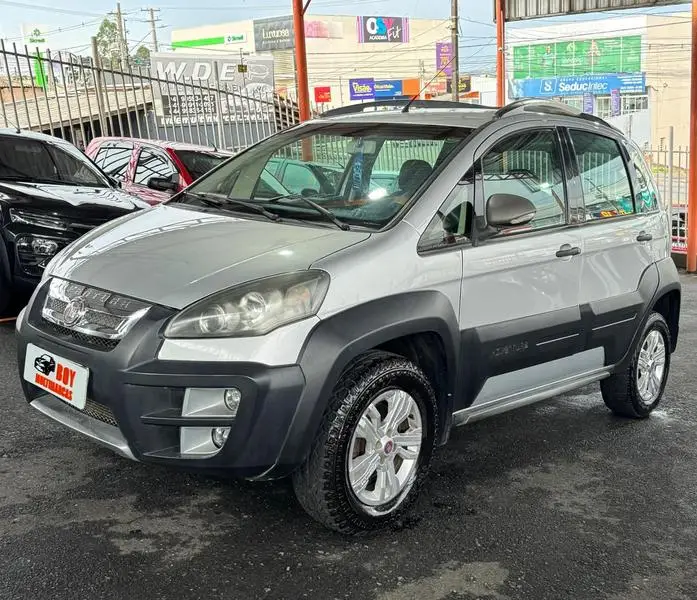 Fiat Idea Adventure 1.8 16V E.TorQ (Flex)