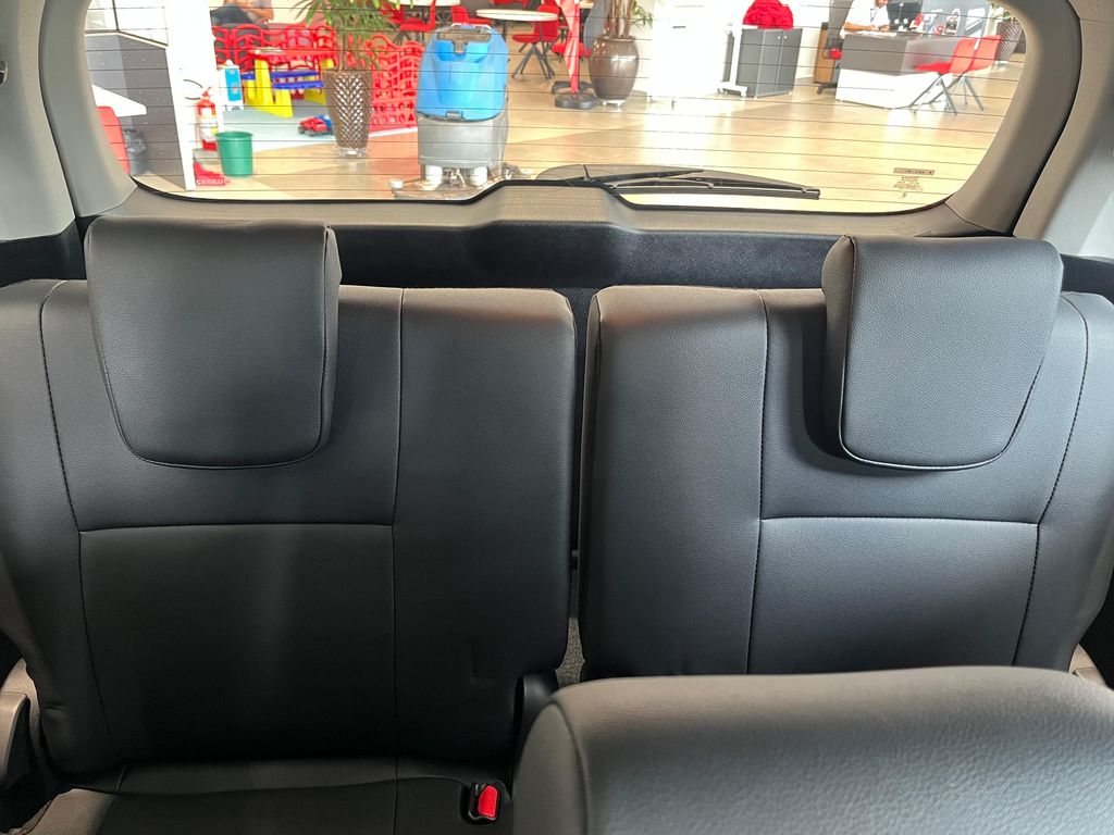 SW4 SRX Platinum 2.8 Turbodiesel 4x4 (Aut.) (7 Lugares)