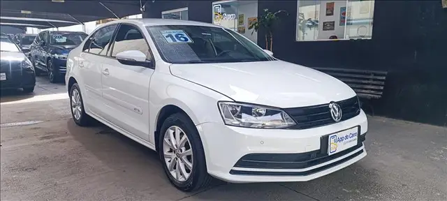 Carro Volkswagen Jetta 2016 2.0 Trendline Tiptronic (Flex)