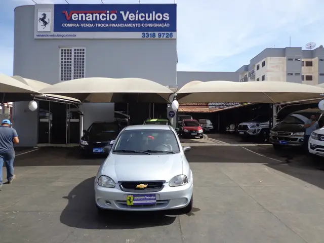 Carro Chevrolet Classic 2010 LS 1.0 VHCE (Flex)