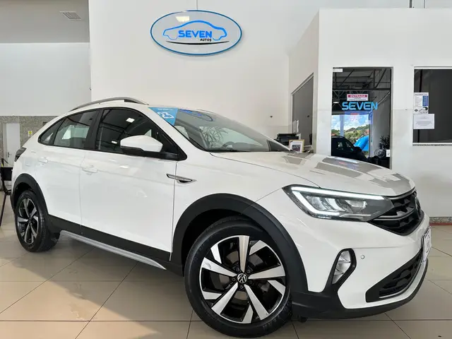 Carro Volkswagen Nivus 2023 Highline 200 TSI