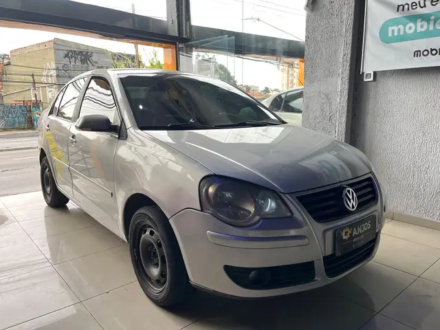 Carro Volkswagen Polo Sedan 2010 Comfortline 1.6 8V (Flex)