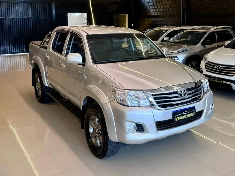 Toyota Hilux 2.7 SR CD 4x2 (Flex) (Aut)