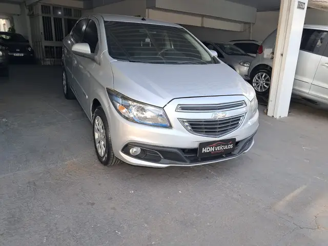Carro Chevrolet Prisma 2015 1.4 LT SPE/4 (Aut)