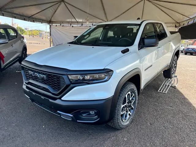 Carro RAM Rampage 2025 Rebel 2.0 Turbo