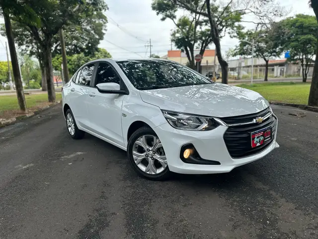 Carro Chevrolet Onix Plus 2023 LTZ 1.0 Turbo (Aut.)
