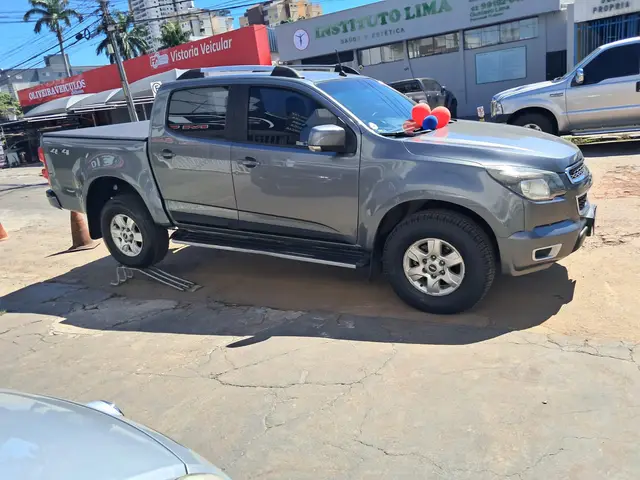 Carro Chevrolet S10 Cabine Dupla 2013 S10 2.8 CTDI LT 4WD (Cabine Dupla)