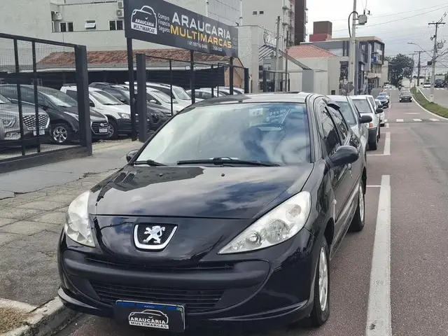 Carro Peugeot 207 2011 Hatch Quiksilver 1.4 8V (flex) (2 p.)
