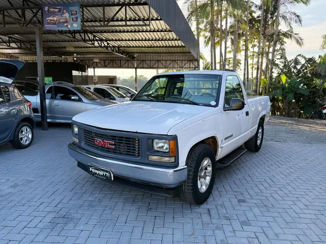 Carro GMC 3500 HD 2001 4x2 4.2 Turbo