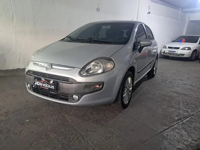 Carro Fiat Punto 2014 Essence 1.6 16V (Flex)