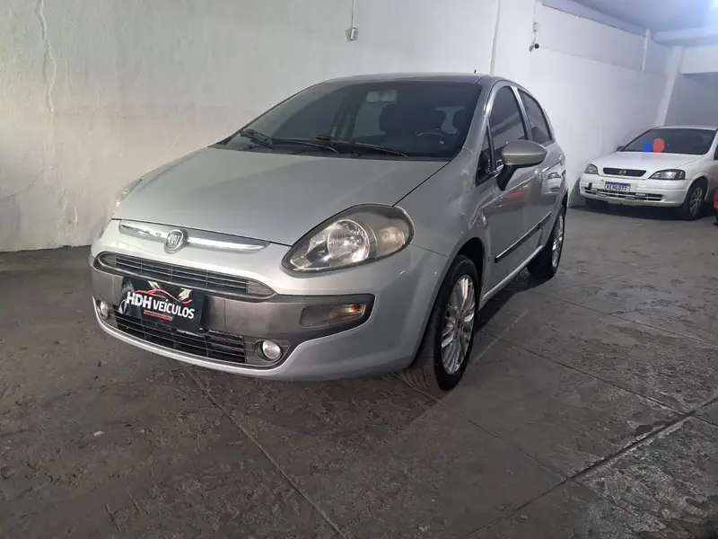 Fiat Punto Essence 1.6 16V (Flex)