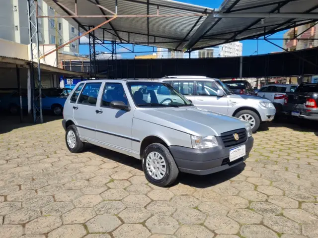 Carro Fiat Uno Mille 2010 Uno Mille Celeb/Celeb.ECON 1.0 F.Flex 4p
