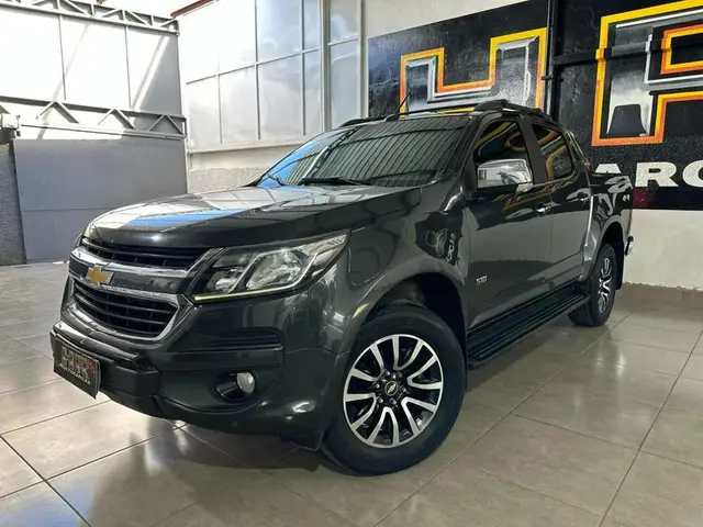 Carro Chevrolet S10 Cabine Dupla 2018 S10 2.8 CTDI 100 Years 4WD (Cabine Dupla) (Aut)