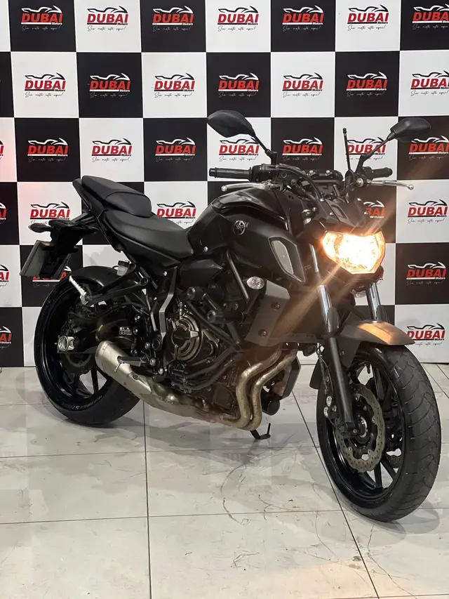 Carro Yamaha MT-07 2023 ABS