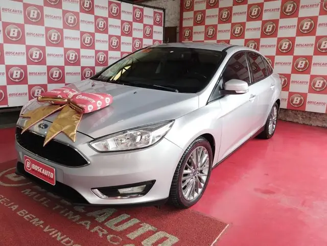 Carro Ford Focus Sedan 2018 SE 2.0 PowerShift