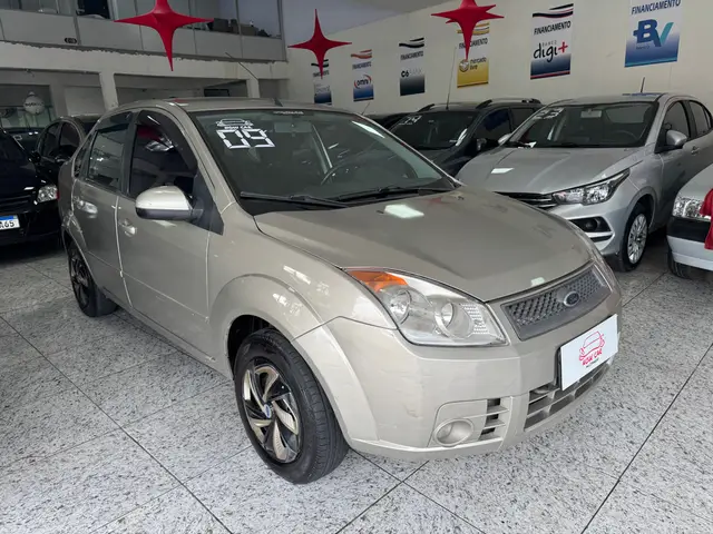 Carro Ford Fiesta Sedan 2009 1.6 (Flex)
