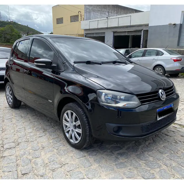Carro Volkswagen Fox 2011 1.0 8V (Flex) 2p