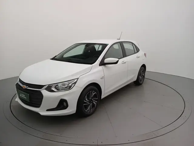 Carro Chevrolet Onix Plus 2024 LT 1.0