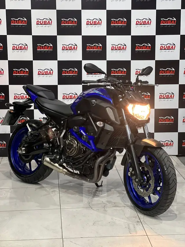 Carro Yamaha MT-07 2024 ABS