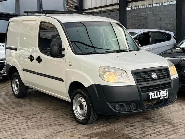 Carro Fiat Doblò Cargo 2011 1.8 16V (Flex)