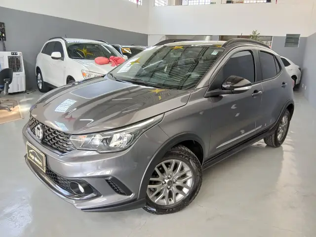Carro Fiat Argo 2020 1.3 Trekking (Flex)