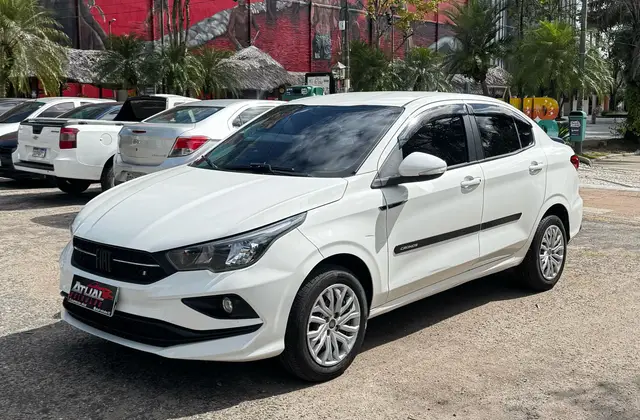 Carro Fiat Cronos 2022 Drive 1.3 S-Design (Flex)