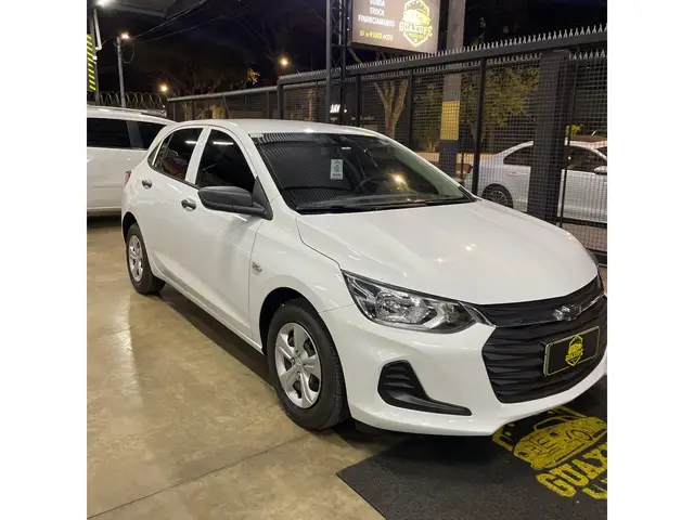 Carro Chevrolet Onix 2022 1.0 (Flex)