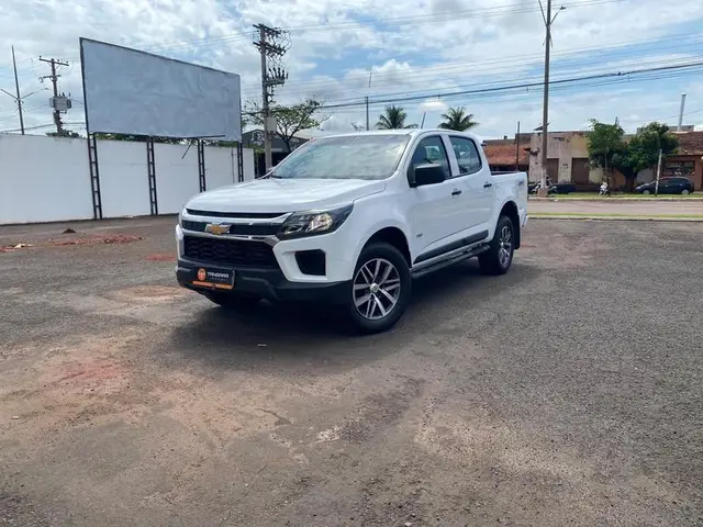 Carro Chevrolet S10 Cabine Dupla 2022 S10 2.8 CTDI LS 4WD (Cabine Dupla)
