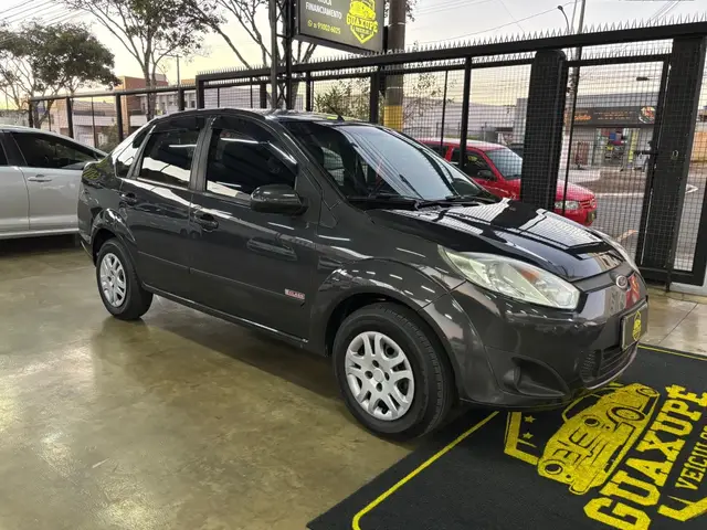 Carro Ford Fiesta Sedan 2013 SE 1.6 Rocam (Flex)